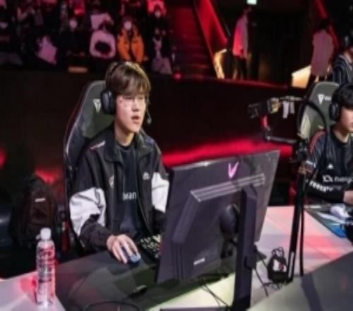 圈内人：韩国跟LPL一样明面上不允许未到期选手正式接触其他队伍
