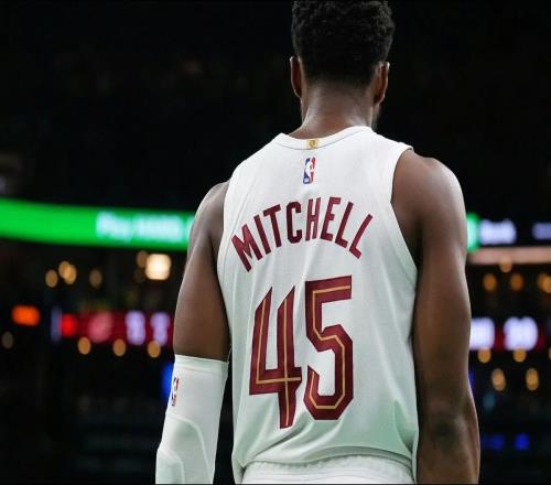 东西部均拿过第1，季后赛场均28+5+5，米切尔为何无法进分区决赛