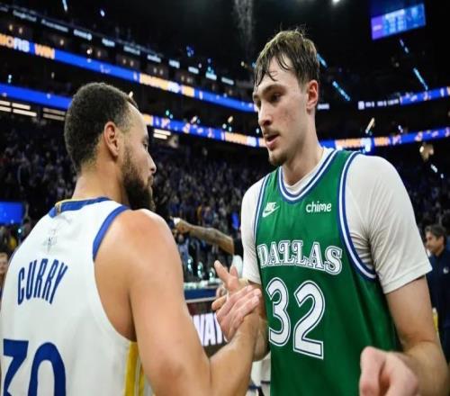 库里：弗拉格的表现和球商远高于年龄，他的未来一片光明