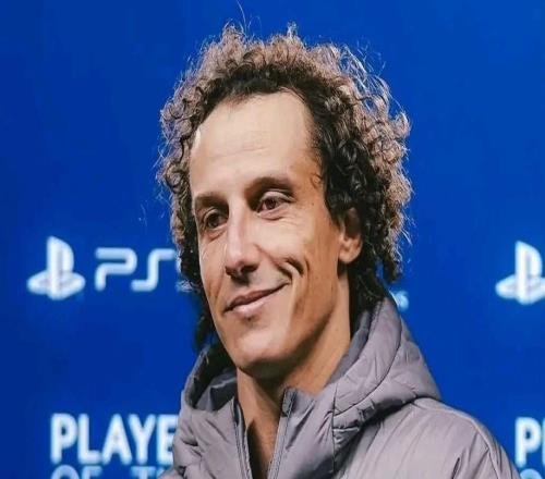 十人应战超85分钟，38岁路易斯当选凯拉特vs帕福斯全场最佳