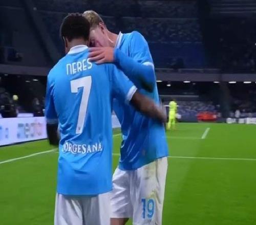 一场31！让意甲榜首易主：那不勒斯反超国米，5强差3分尤文掉队