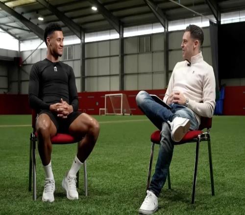 沃特金斯：赛季目标尽快达成英超百球成就，入选世界杯名单