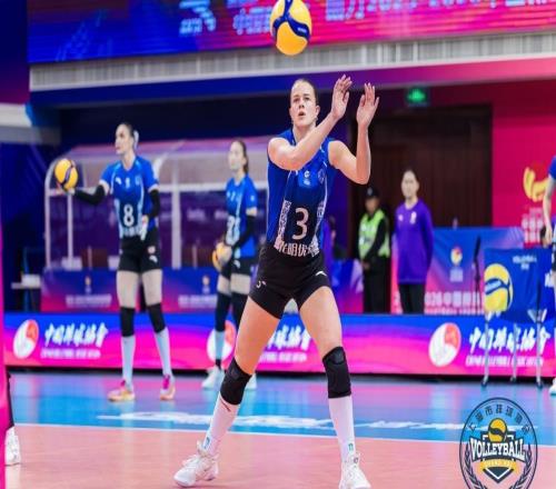 深一度金牌教头赢回冠军荣耀，上海女排用奖杯开启复兴