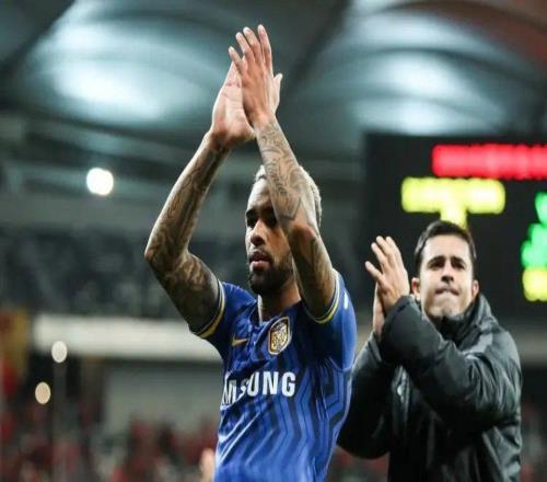 曾在中超赚5亿+险被归化！35岁苏宁功勋5年后或重返中国下家曝光