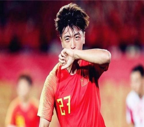 里皮率队打爆日本当时恒大国足+艾克森孔卡卡马乔瞧不上国脚