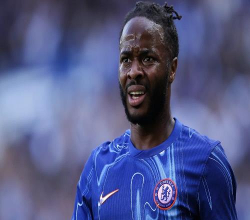 卡拉格：人们对斯特林年少成名的印象太深刻，反而让他被低估