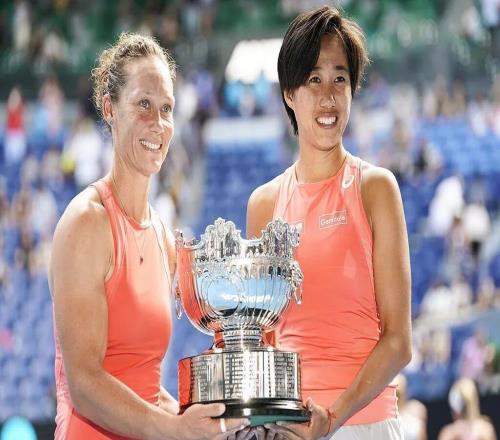 巅峰对垒！澳网女单决赛：萨巴伦卡vs莱巴金娜张帅冲击女双冠军