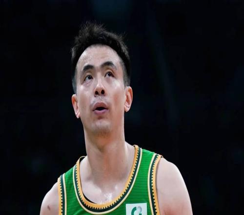 CBA3消息！赵继伟官宣伤情，赵睿打浙江出战成疑，周琦或被扣钱