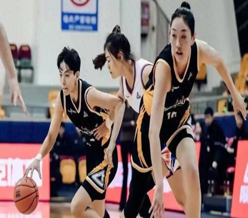 7连胜不败！广东女篮凭什么碾压北京第三节防守+00后双核是关键