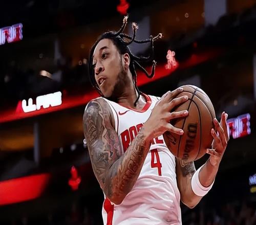 乌度卡终于做正确调整！戴维森取代霍乐迪，奥科吉提首发效果不差