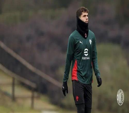 英媒丨阿森纳曼联热刺均有意，米兰标价