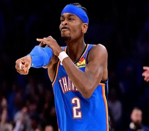 砍35+9！末节8中7，连中关键球！球迷：联盟第一人，MVP稳了