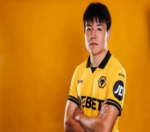 亚洲杯官博：徐彬租借加盟英甲球队巴恩斯利