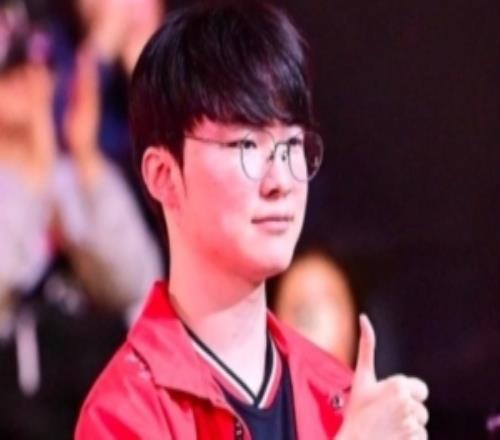 韩媒：Faker当选“2026韩国第一品牌大奖”电竞选手部门获奖者