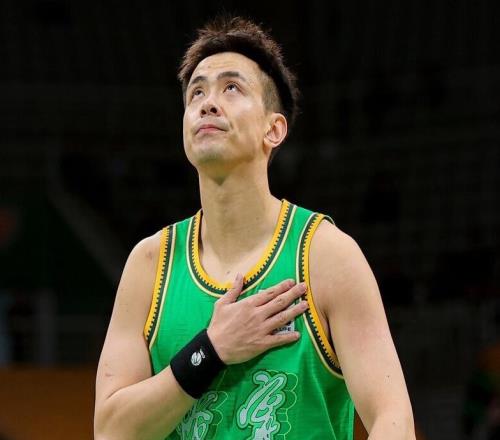 CBA第15轮最佳阵容：赵继伟复出迎里程碑洛夫顿带伤狂胜广东