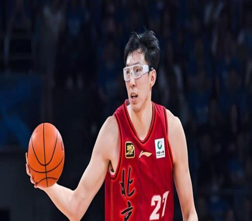 周琦遭到了球迷的批评！