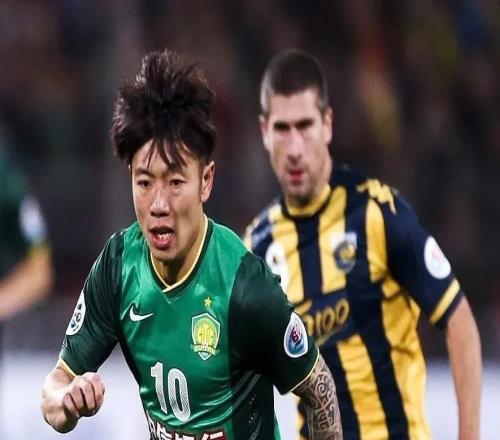 曾在亚冠中交手，张稀哲晒与国安新帅蒙哥马利同框照片