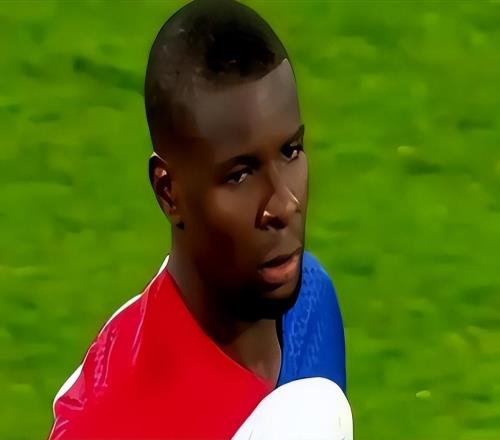 路易斯离队之后，申花又一名离队外援浮出水面，6选1，不是阿马杜