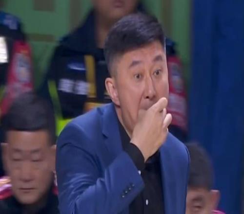 杜锋：我们上半场限制南京得到了29分下半场手感回暖掌控主动权