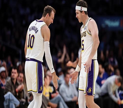 在勒布朗缺阵的情况下，湖人后场大将的作用也充分体现出来了