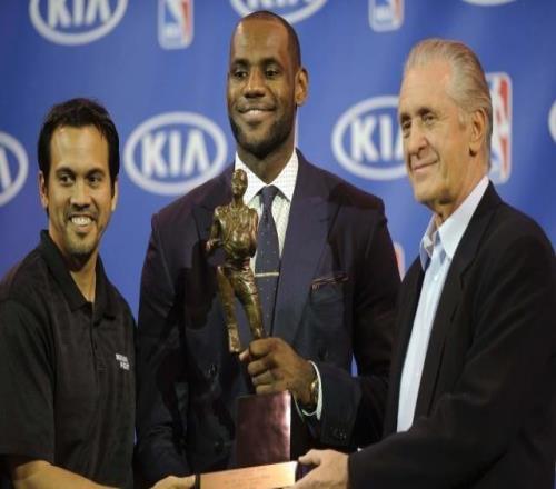 詹姆斯：去热火就是为冠军骑士1.0时期无法夺冠