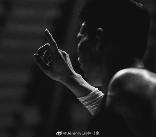 太突然了！再见林书豪！以FMVP身份宣布退役