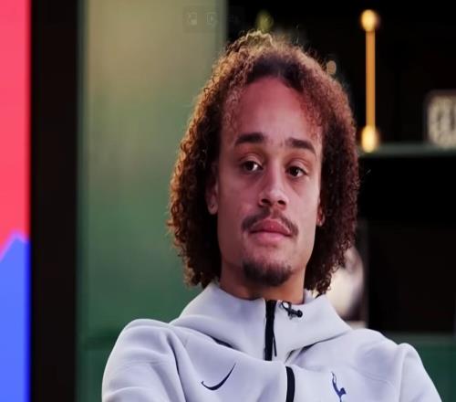 西蒙斯：在巴黎时，内马尔一直照顾我英超就是世界第一联赛