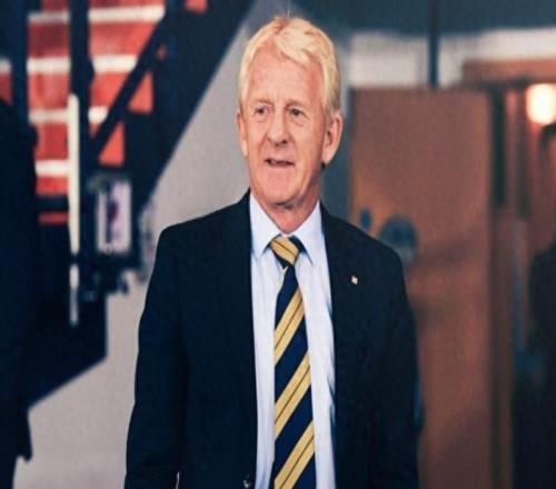 曼联全新进攻三叉戟折翅一翼，红魔名宿呼吁球迷保持耐心