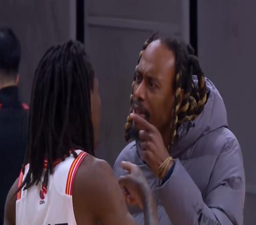 广东队最火爆、最硬气的人！约对手赛后单挑好在被杜锋拉住了