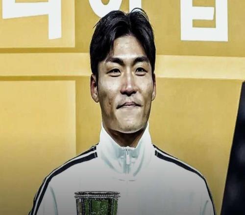 苗原：有中超球队接触韩国国脚朴镇燮，浙江队与球员有传闻