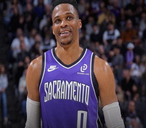 一夜消息：威少签约国王，前最佳第六人退役，曾凡博被裁