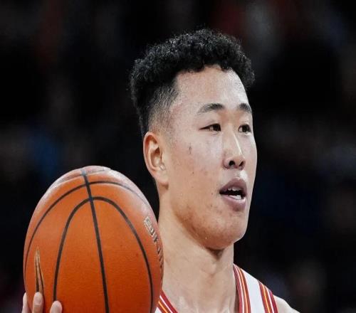 CBA第一铁人，把上海男篮吓了一大跳