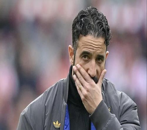 记者：阿莫林之前犯了太诚实的错，现在对媒体稍微小心了一些