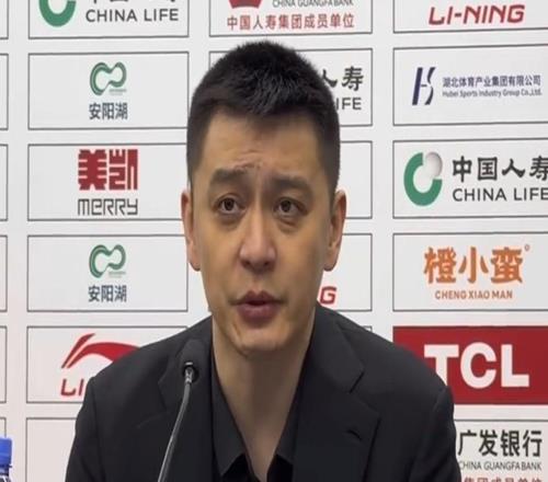 杨鸣：辽篮处于球队大变后的阵痛期，关键时刻没有人能组织处理