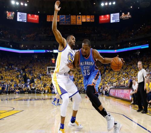 16年西决，雷霆3：1领先勇士，为何却惨遭大逆转，双少发挥如何