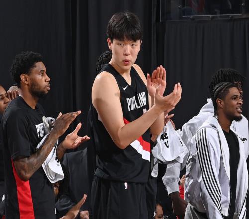 开拓者官宣召回杨瀚森！未来下放只训练不比赛队记解析核心原因