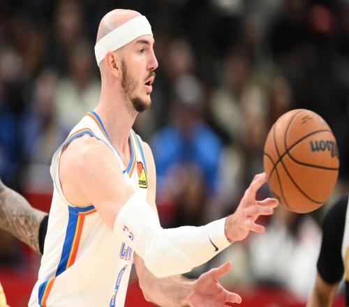 雷霆12连胜联盟最长！SGA三节22+5延续纪录最强先发回归剑指卫冕