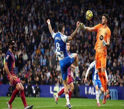 6次神扑！闪耀加泰德比，巴萨惊险1战：神奇3大替补，4分钟2球！