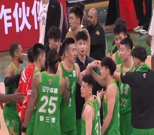 CBA最新排名：京粤5连胜争第1辽厦晋难分高低浙江1胜4负惹争议