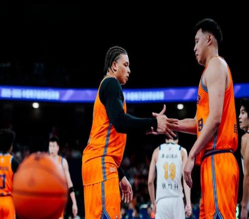 全明星首发，上海男篮不配