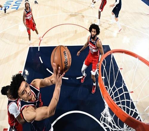 缺乏特点！快船锋线新秀最近一段时间的状态逐渐开始平庸起来了