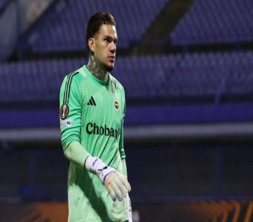 埃德松：上赛季想走，影响了状态