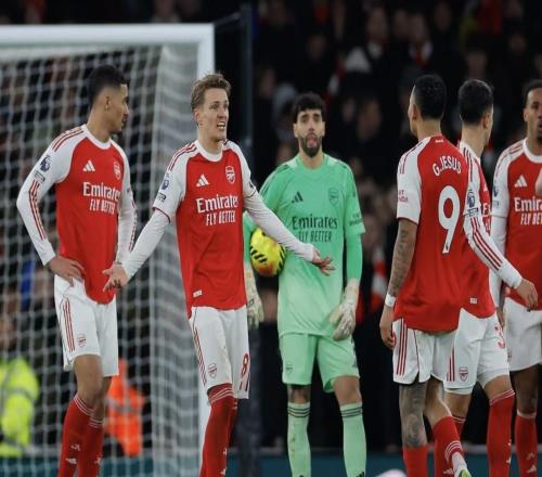 卫报：阿森纳的整体运作出问题时，没有球员能够单独扭转局面