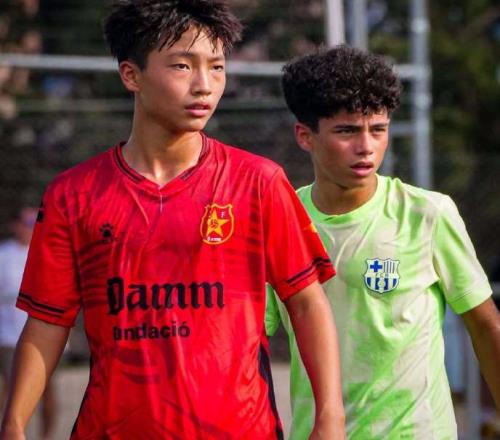 中国拉玛西亚第1人曝14岁边锋加盟巴萨+进U15梯队董路青训培养