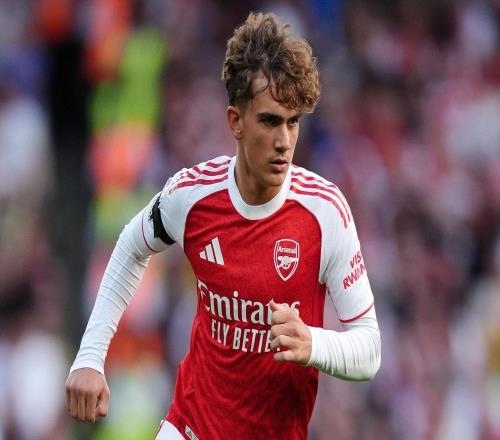 记者：阿森纳已与16岁小将道曼就一份学徒合同达成协议