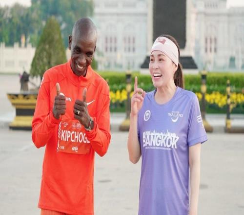 47岁泰国王后两小时完赛马拉松，还要以运动员身份比拼帆船