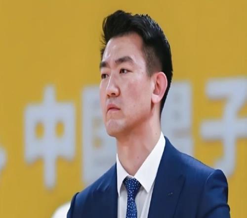 王博：恭喜上海队成立30周年布朗今天会报名登场与否看情况