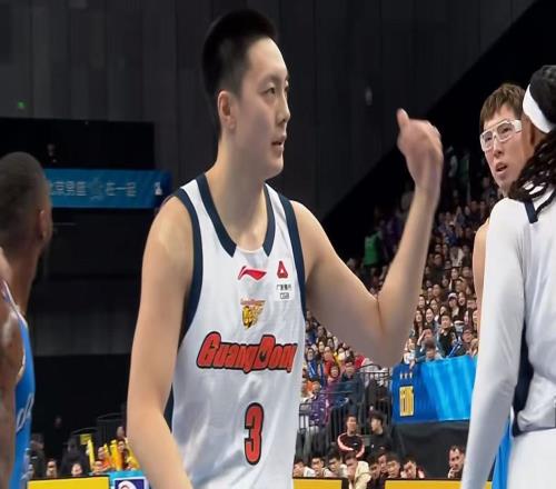 太适合广东队！CBA强力锋线被杜锋看中，朱芳雨有望重金截胡