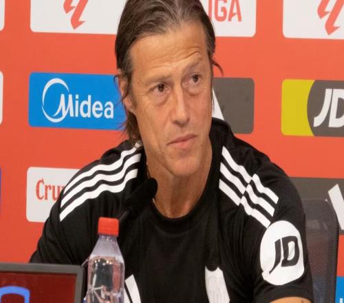 塞维利亚主帅：我是少数几个赢巴萨后没接受采访的教练