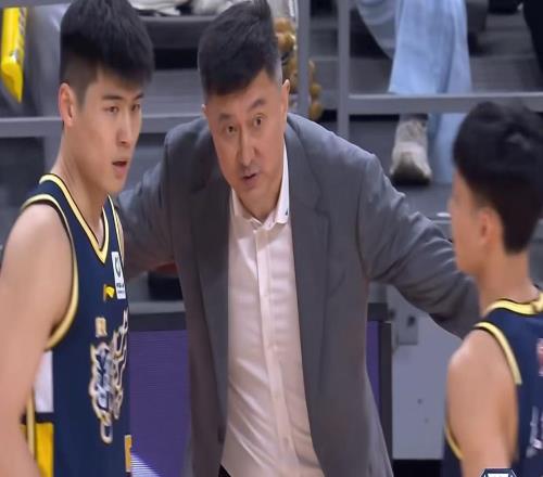 徐杰复出+焦泊乔能打！广东队祭出最强阵容，力保杜锋复仇上海